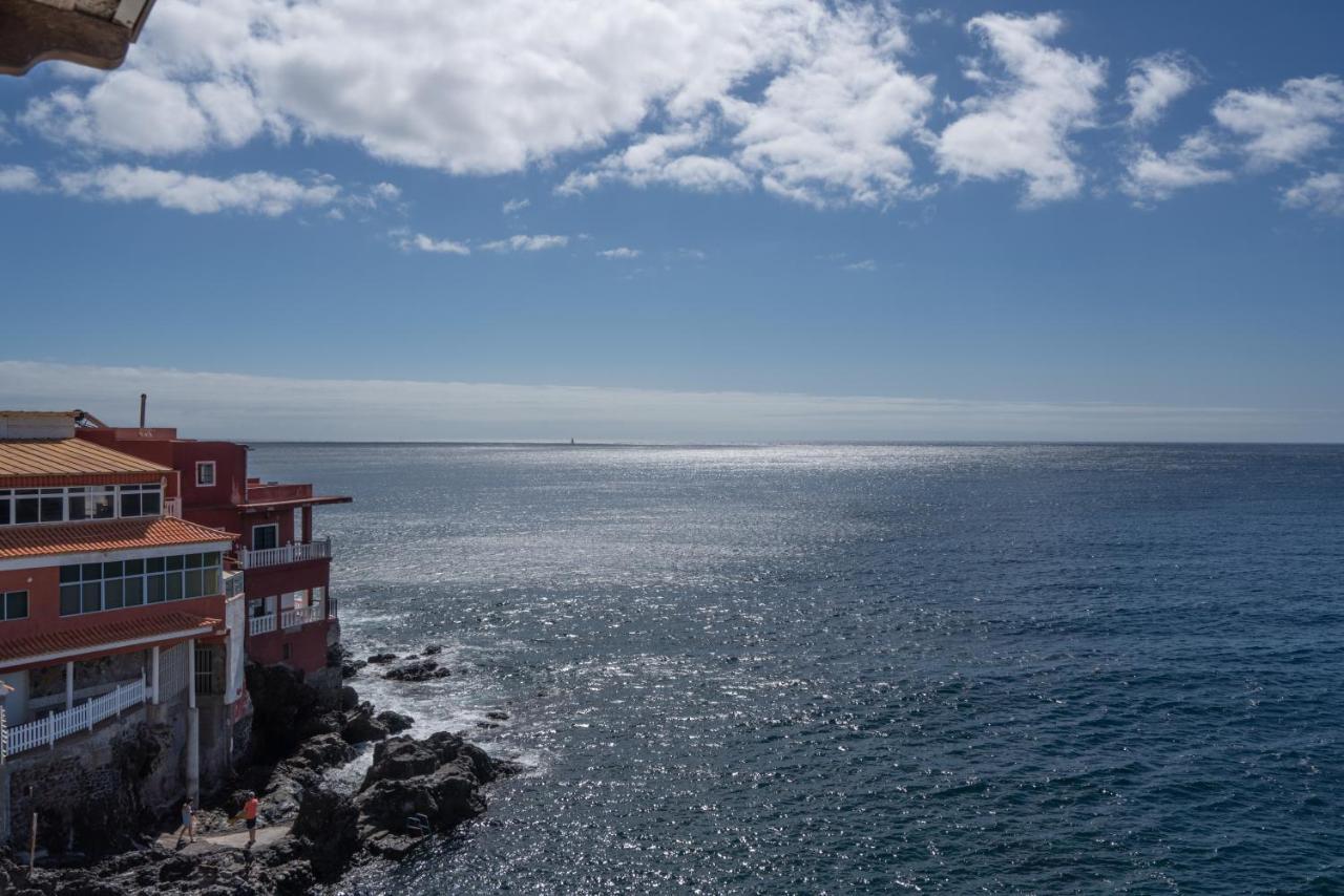 Breath-taking Views On The First Line Of The Ocean *