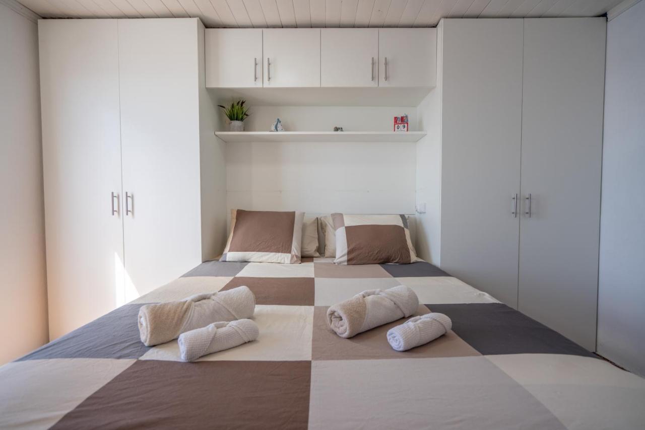 Breath-taking Views On The First Line Of The Ocean Casa de Férias